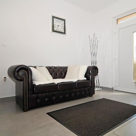 שיופוק Silver Beach Apartments מראה חיצוני תמונה
