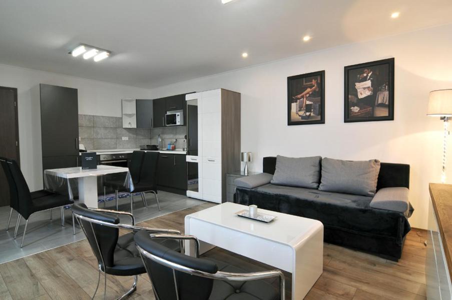 שיופוק Silver Beach Apartments מראה חיצוני תמונה