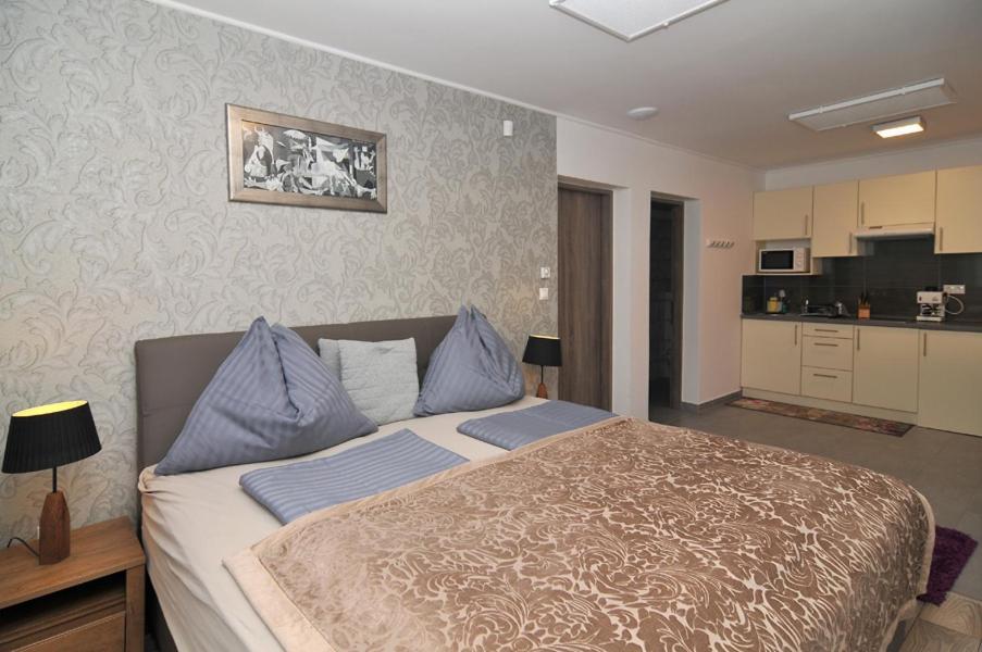 שיופוק Silver Beach Apartments מראה חיצוני תמונה