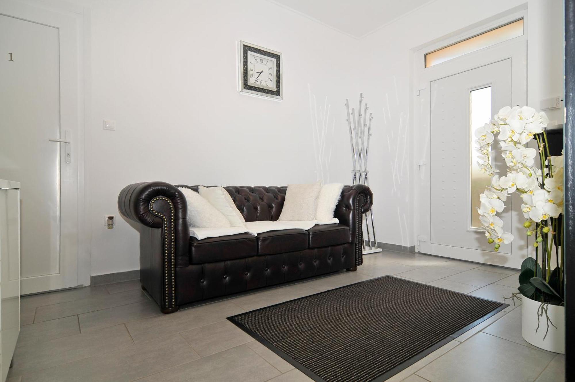 שיופוק Silver Beach Apartments מראה חיצוני תמונה