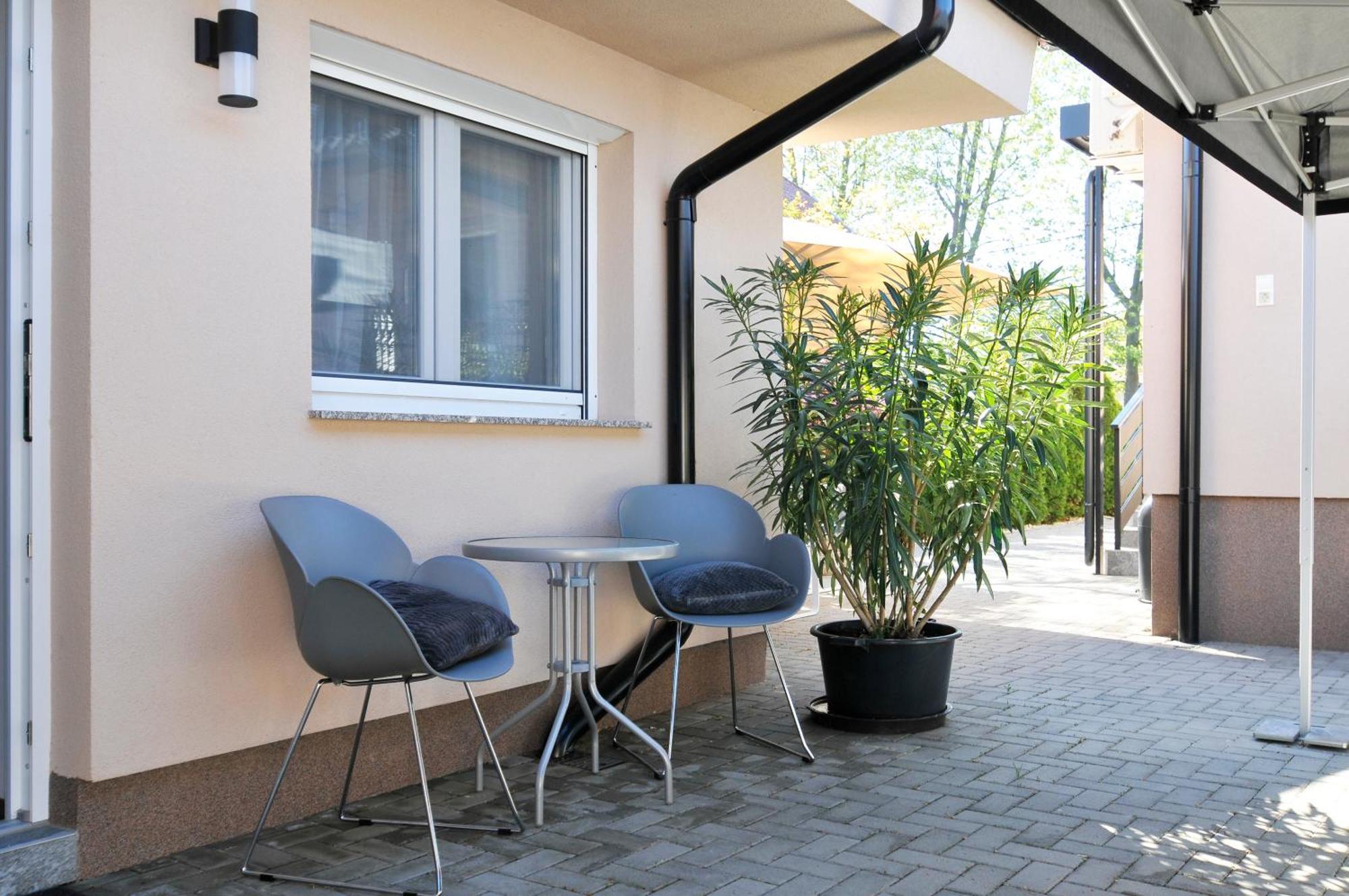 שיופוק Silver Beach Apartments מראה חיצוני תמונה