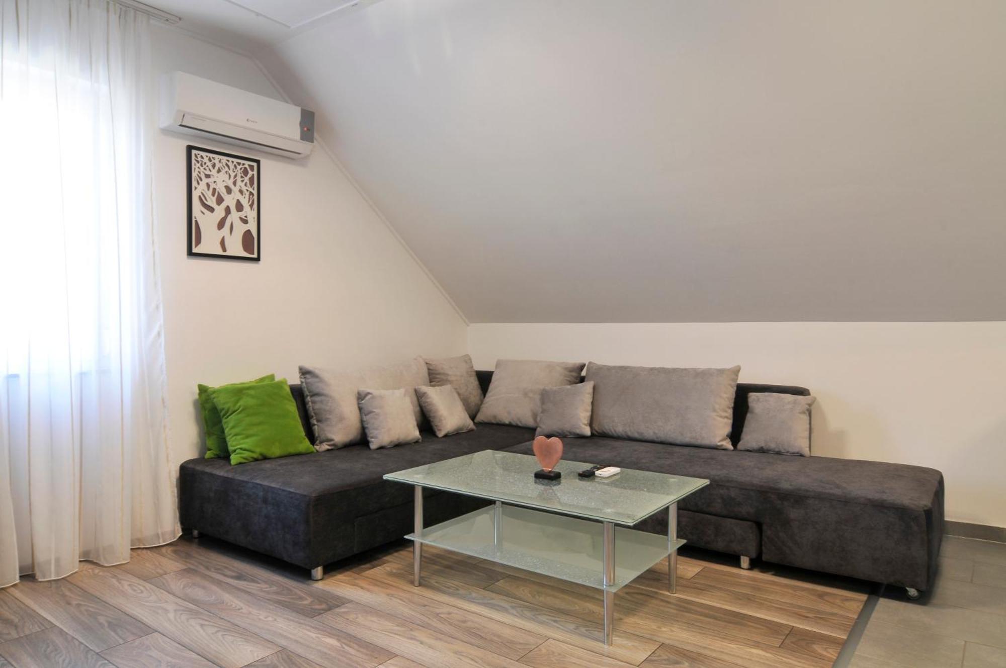 שיופוק Silver Beach Apartments מראה חיצוני תמונה